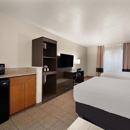 Comfort Inn & Suites Fenton Экстерьер фото