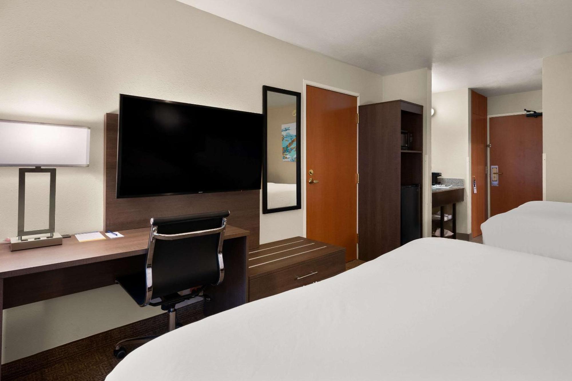Comfort Inn & Suites Fenton Экстерьер фото