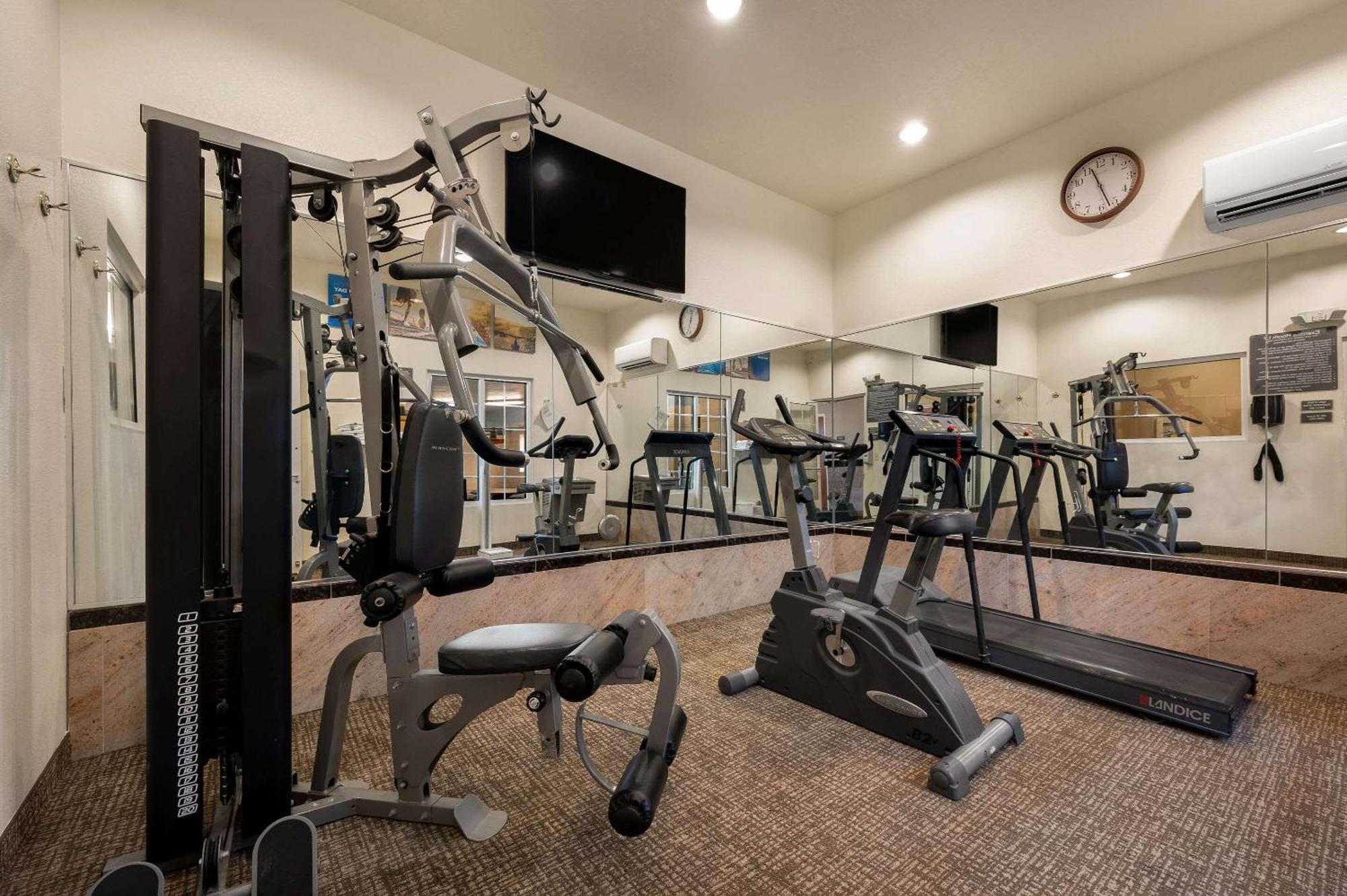 Comfort Inn & Suites Fenton Экстерьер фото