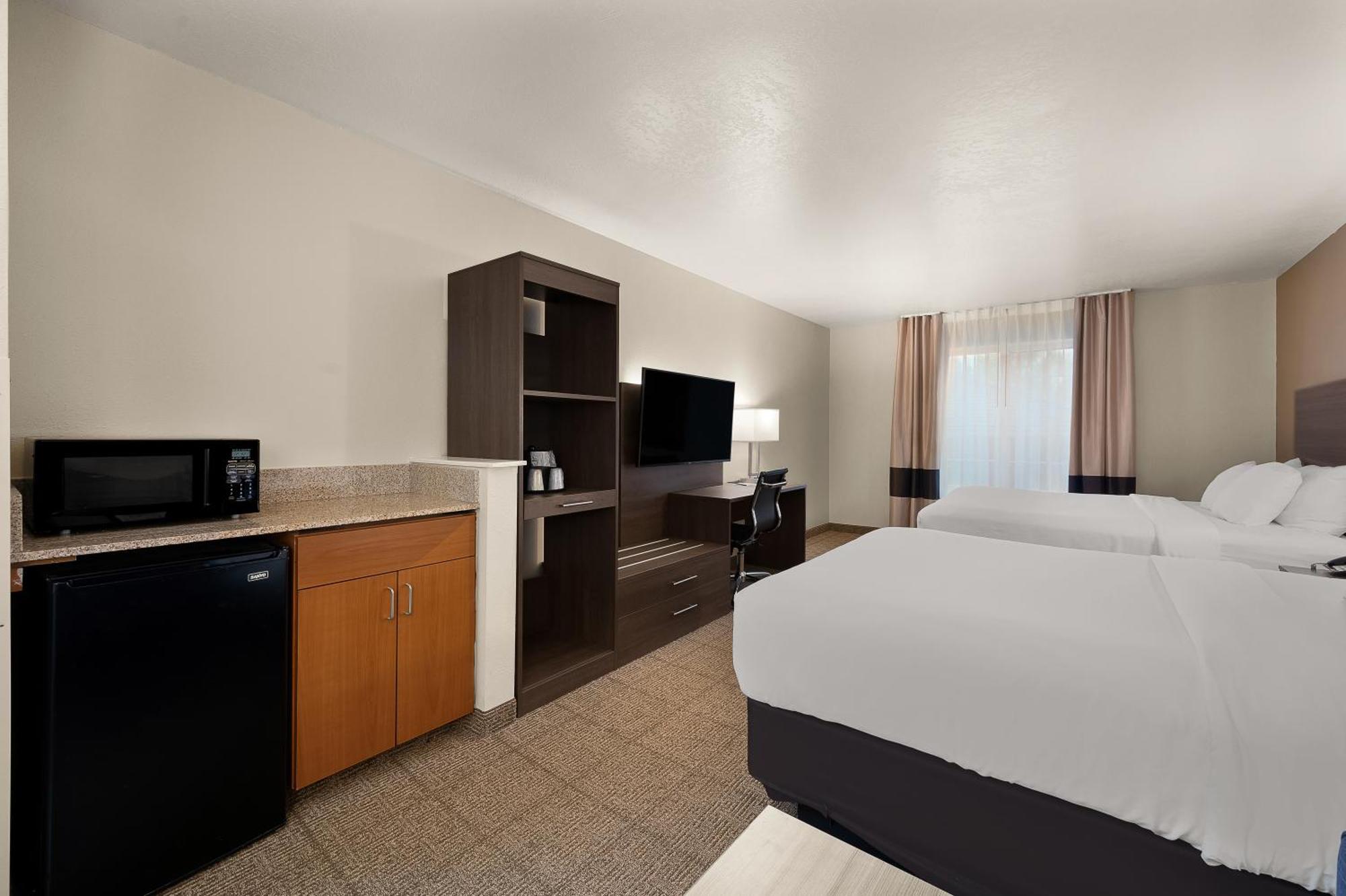 Comfort Inn & Suites Fenton Экстерьер фото