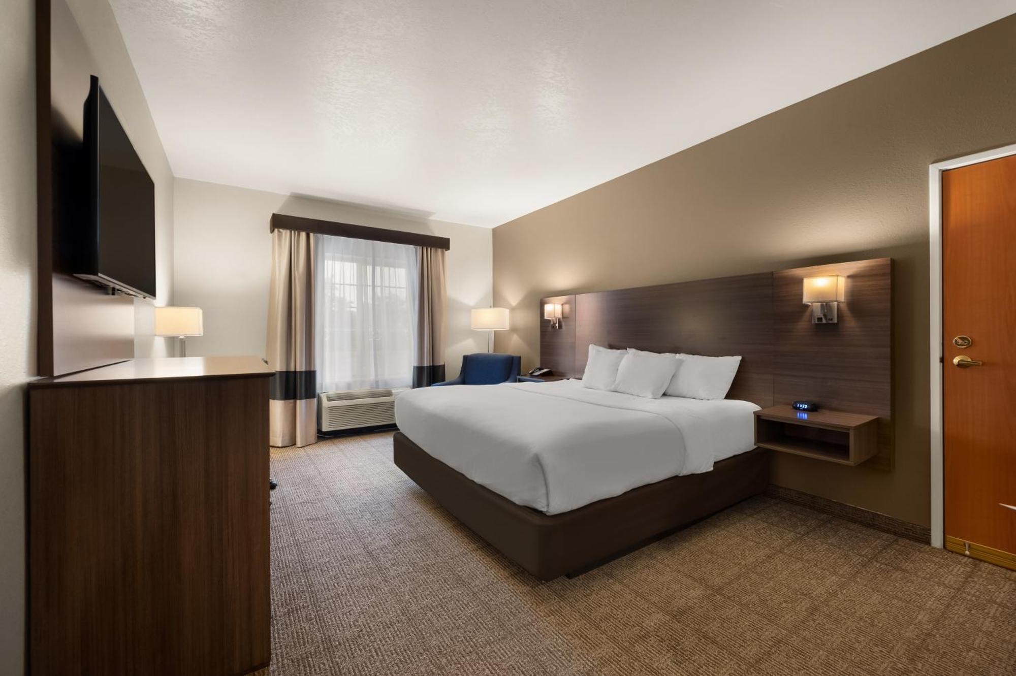 Comfort Inn & Suites Fenton Экстерьер фото