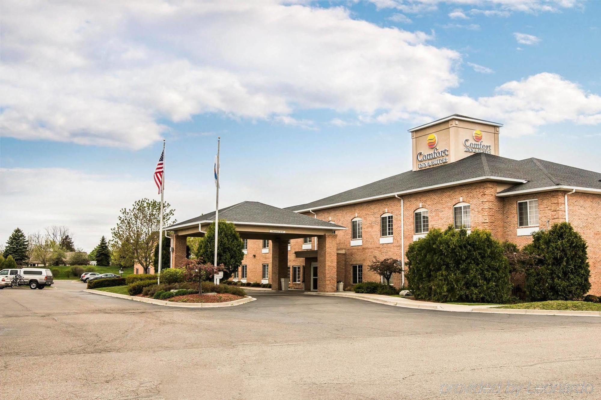 Comfort Inn & Suites Fenton Экстерьер фото