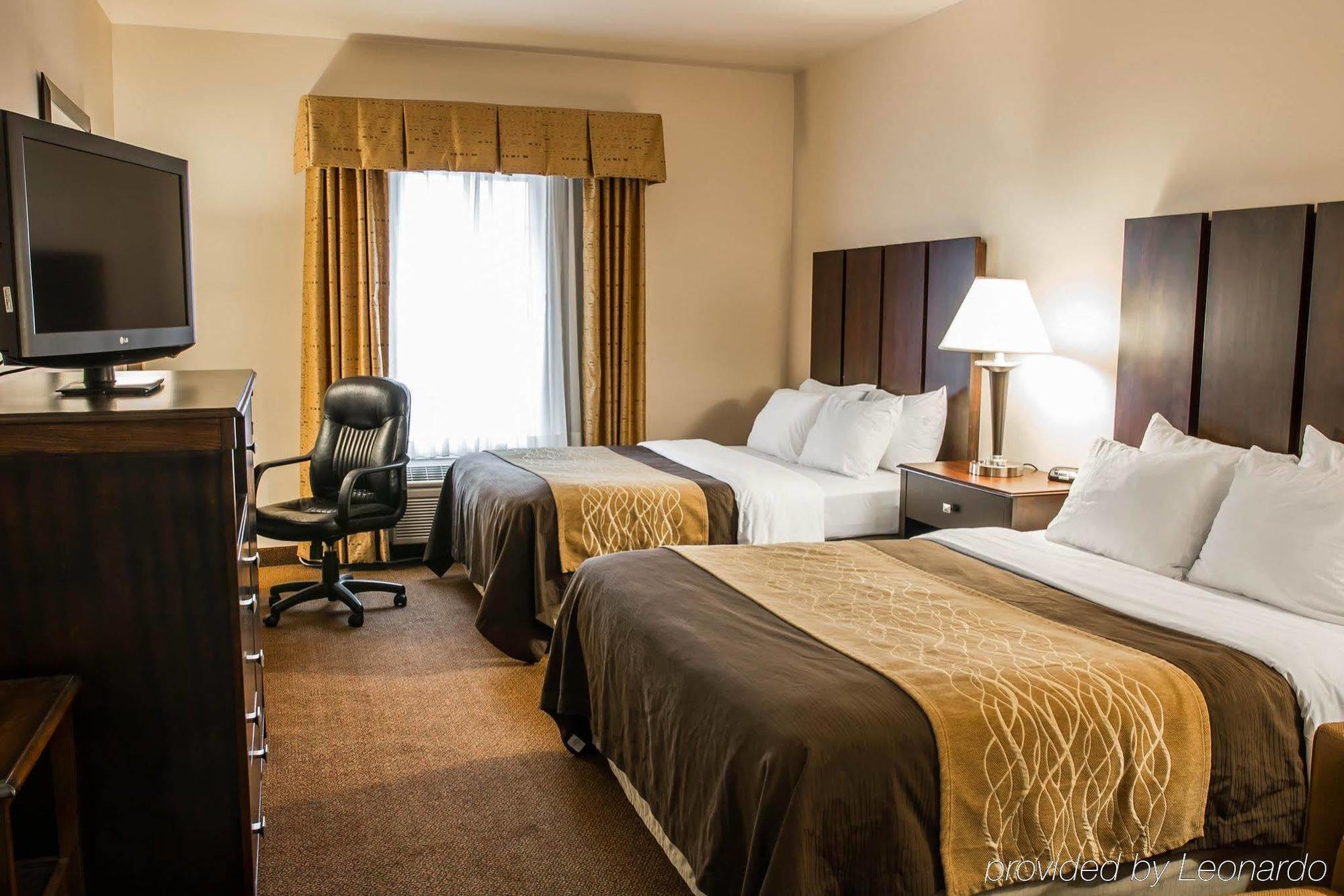 Comfort Inn & Suites Fenton Экстерьер фото