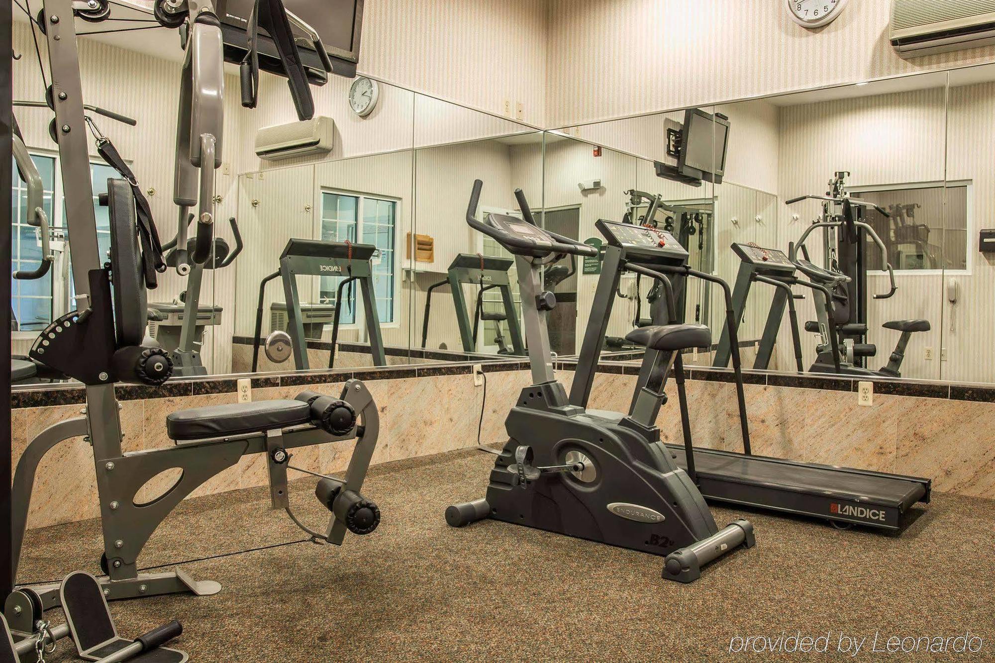 Comfort Inn & Suites Fenton Экстерьер фото